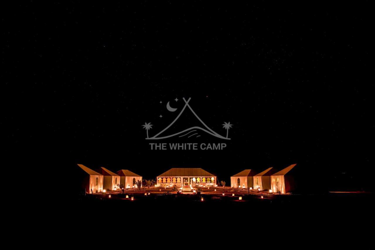 The White Camp - Your Merzouga Luxury Desert Camp & Erg Chebbi Dunes Camel Riding ภายนอก รูปภาพ