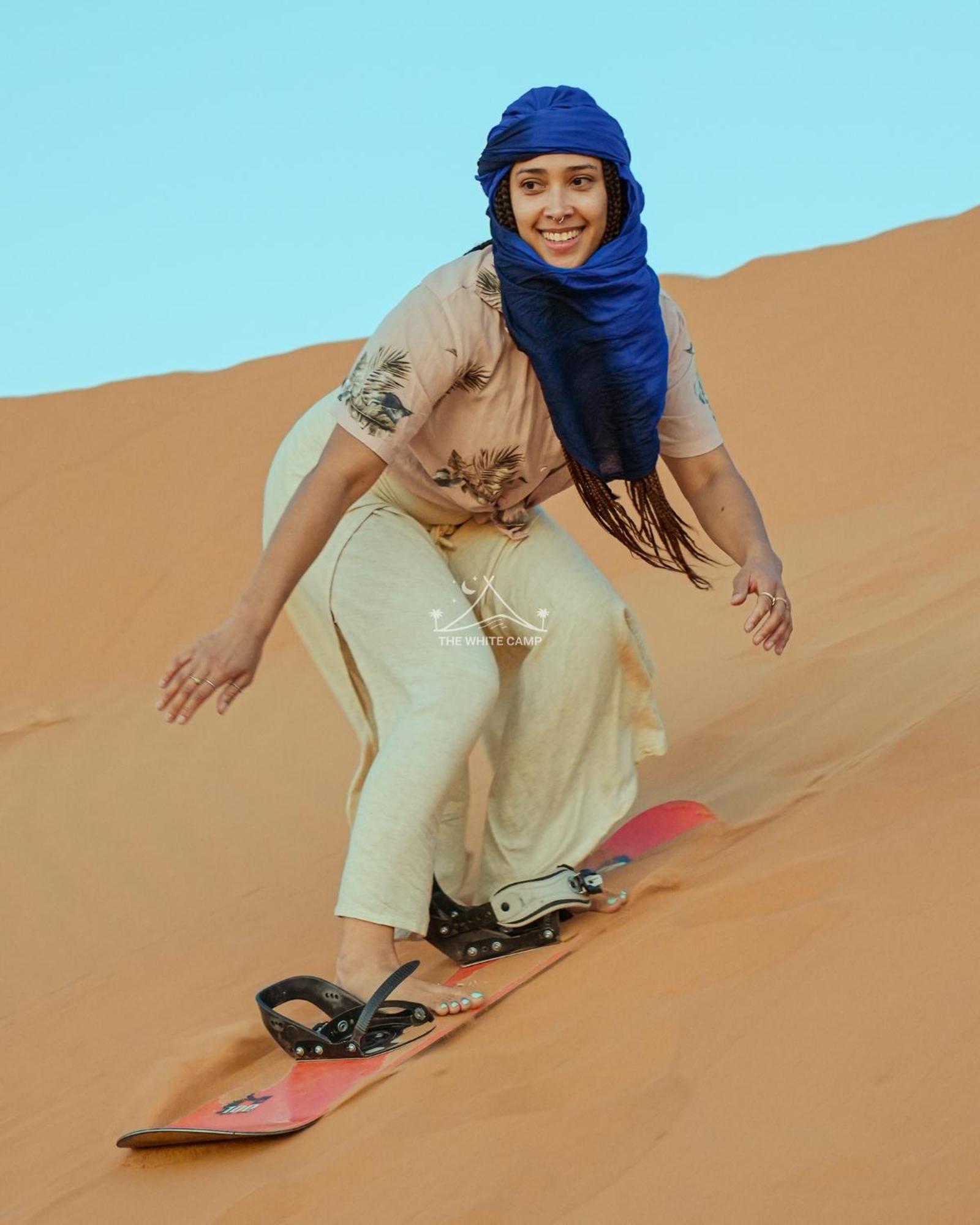 The White Camp - Your Merzouga Luxury Desert Camp & Erg Chebbi Dunes Camel Riding ภายนอก รูปภาพ